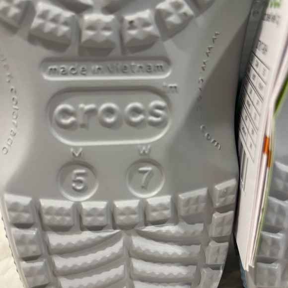 *NEW* Crocs Disney Parks Mickey Mouse tie-dye Blue Adult w/ Jibbitz UNISEX - Picture 8 of 13